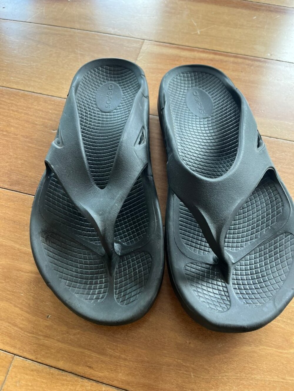 OOFOS Unisex OOriginal Thong Sandal Flip Flop, Adult, (Classic Black) W11